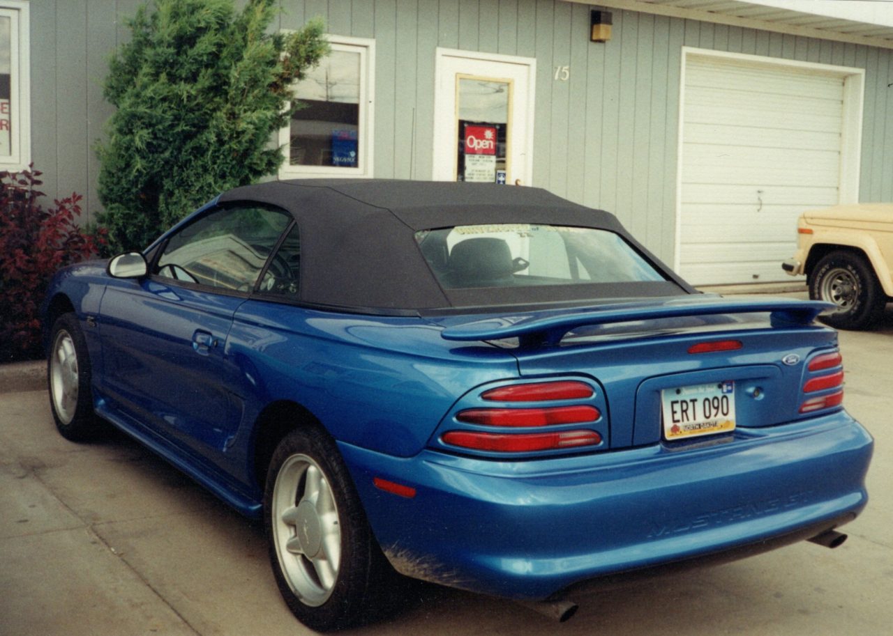 Convertible Tops & Vinyl Tops Gallery Stitches Upholstery and Trim